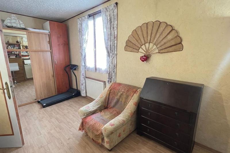 Maison - 97 m² - 5 pièces