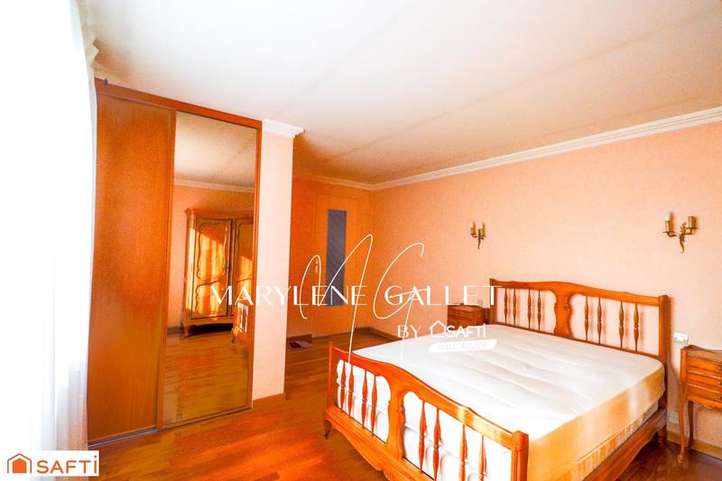 Maison - 90 m² - 5 pièces