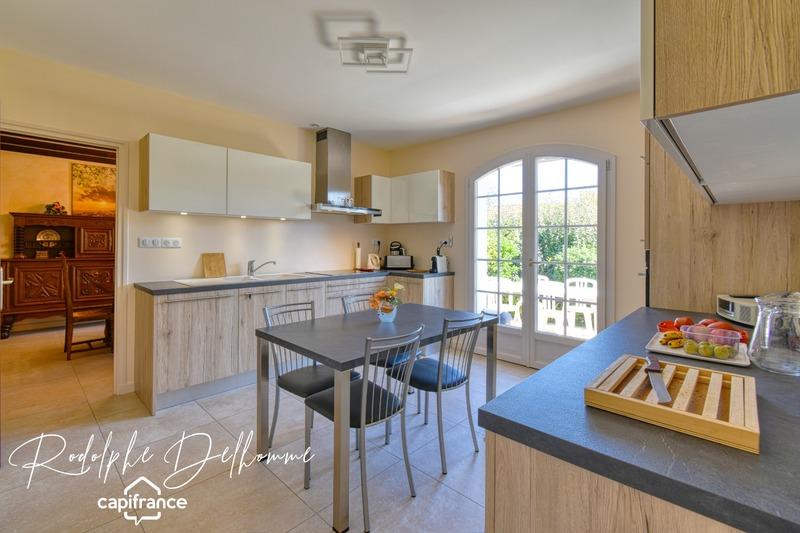 Maison - 187 m² - 7 pièces