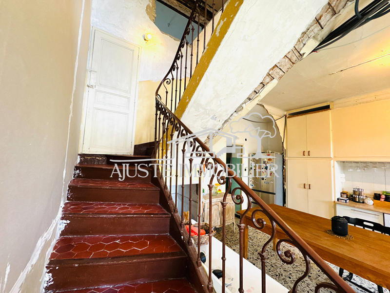 Maison - 92 m² - 6 pièces