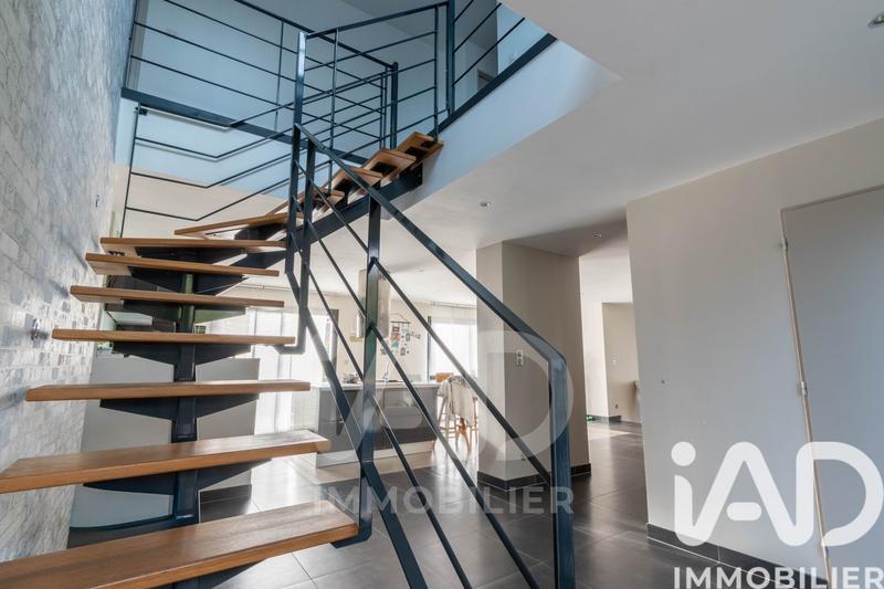 Maison - 195 m² - 6 pièces