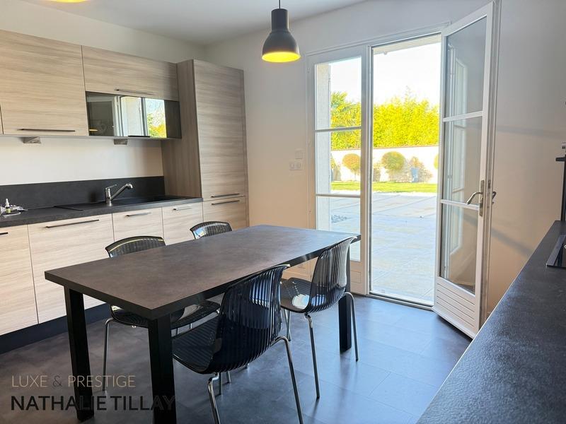 Maison - 196 m² - 6 pièces