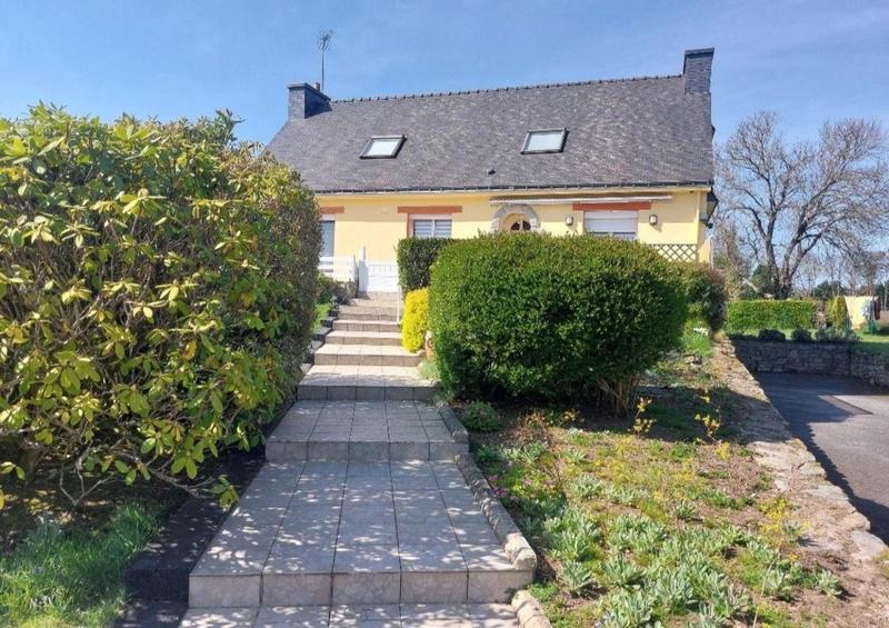 Maison - 120 m² - 7 pièces