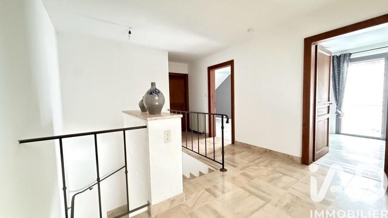 Maison - 171 m² - 7 pièces