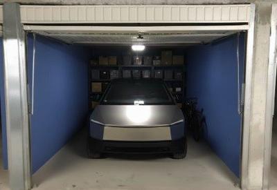 Parking / Garage - 16 m²
