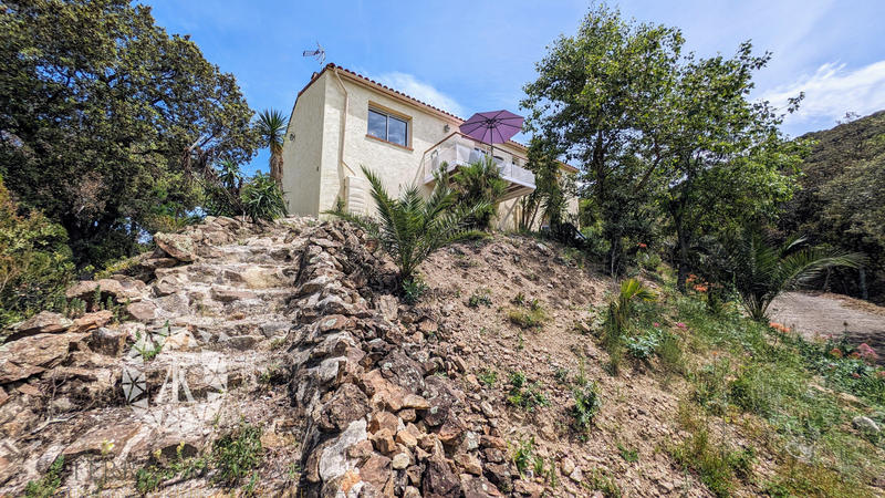 Villa - 114 m² - 11 pièces