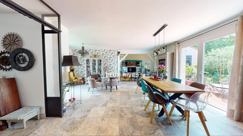 Villa - 167 m² - 6 pièces