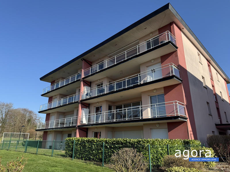 Appartement - 100 m² - 4 pièces