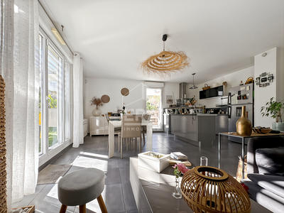 Appartement - 88 m² - 4 pièces