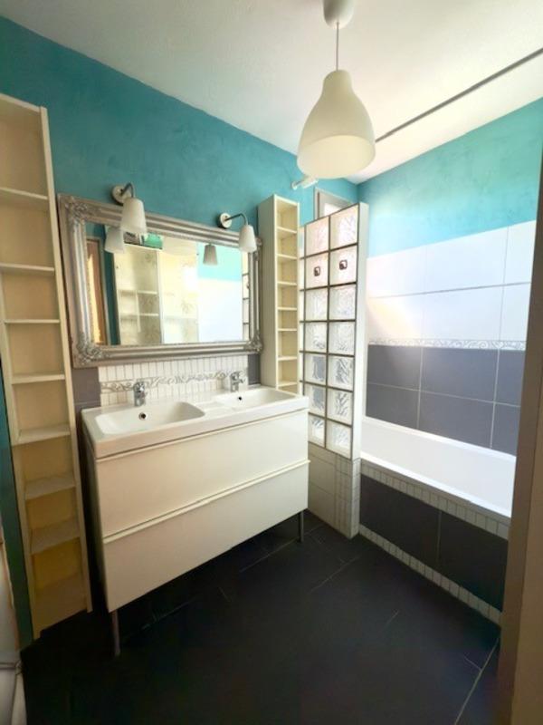 Villa - 103 m² - 5 pièces