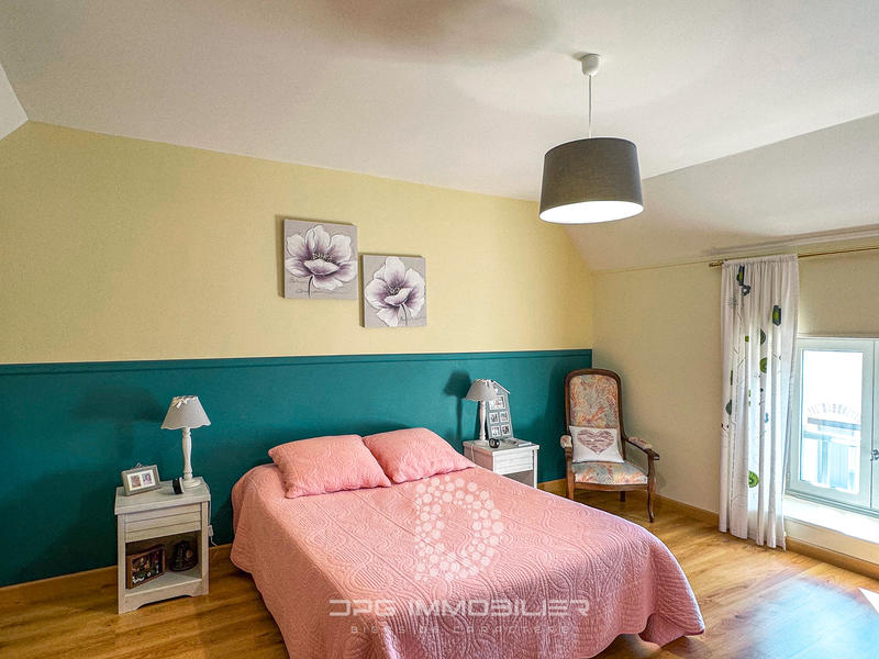 Maison - 168 m² - 7 pièces