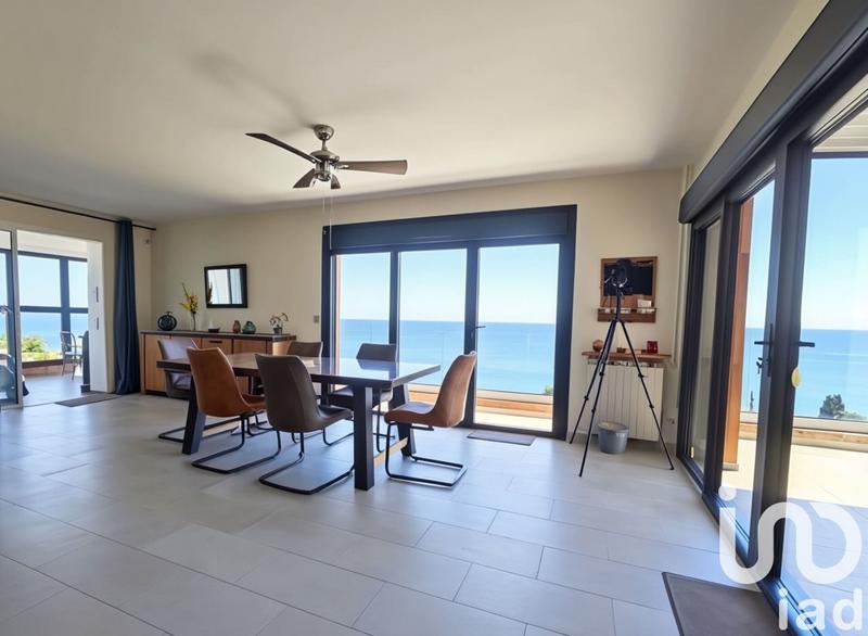 Maison - 215 m² - 7 pièces