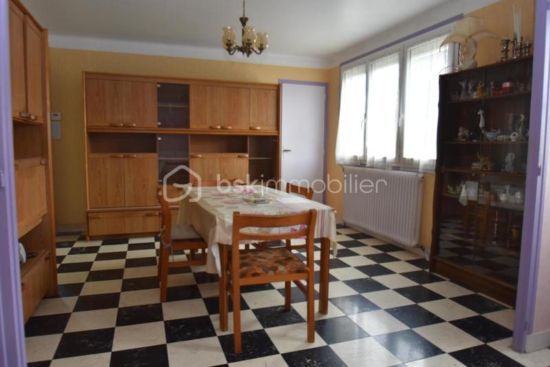 Maison traditionnelle - 90 m² - 4 pièces