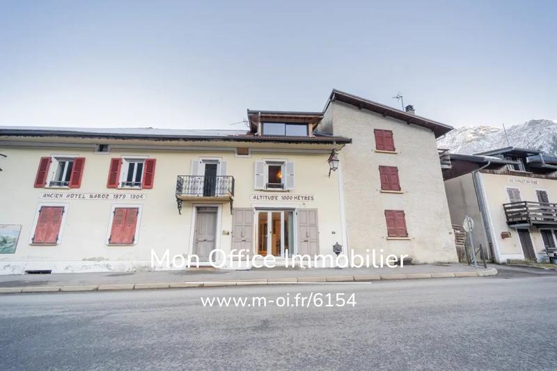 Maison - 111 m² - 4 pièces