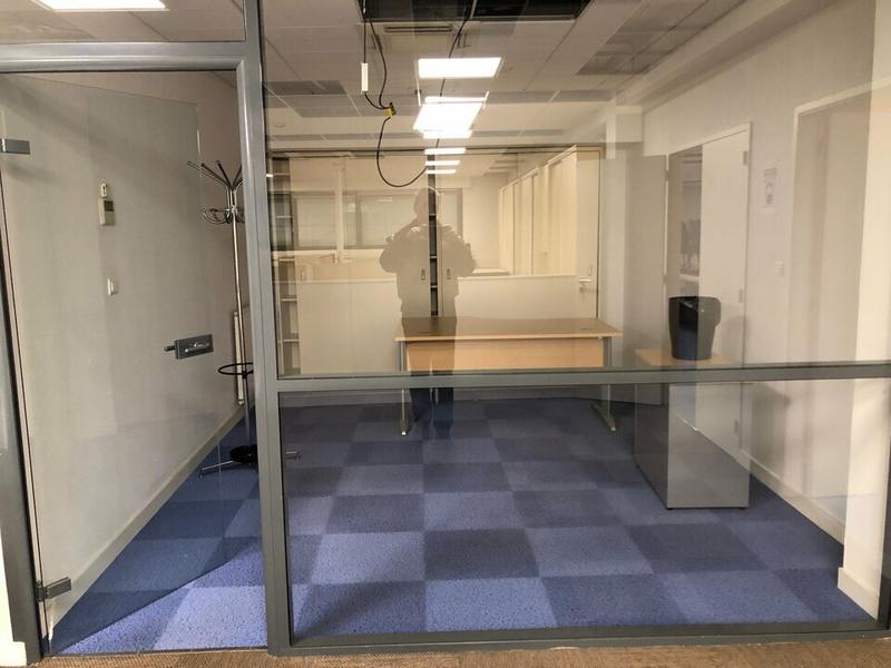Bureau - 636 m²
