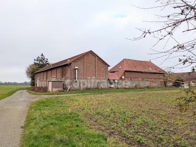 Maison - 550 m² - 5 pièces