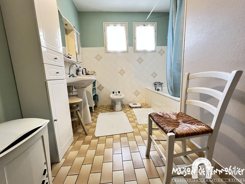 Maison - 95 m² - 4 pièces