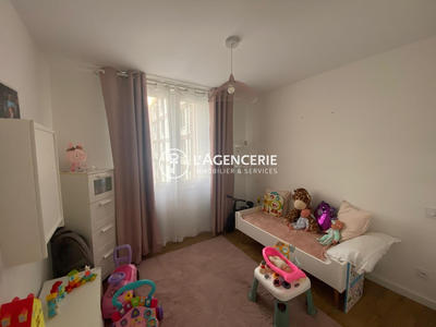 Appartement - 81 m² - 4 pièces