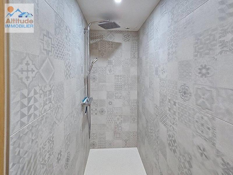 Maison - 136 m² - 6 pièces