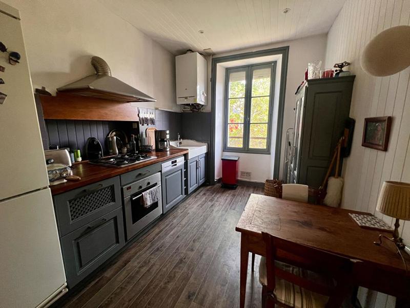 Appartement - 85 m² - 3 pièces