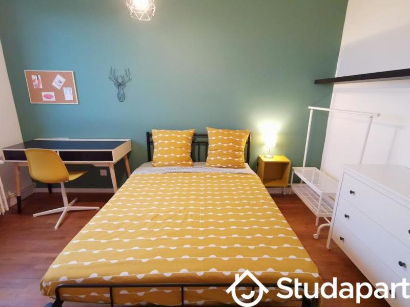 Chambre - 15 m² - 1 pièce