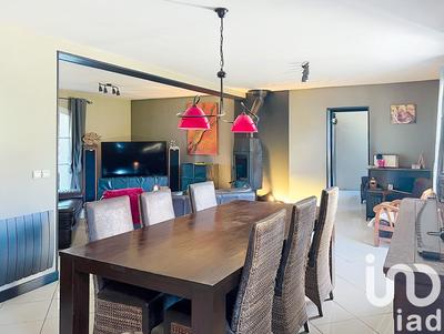 Maison - 202 m² - 8 pièces