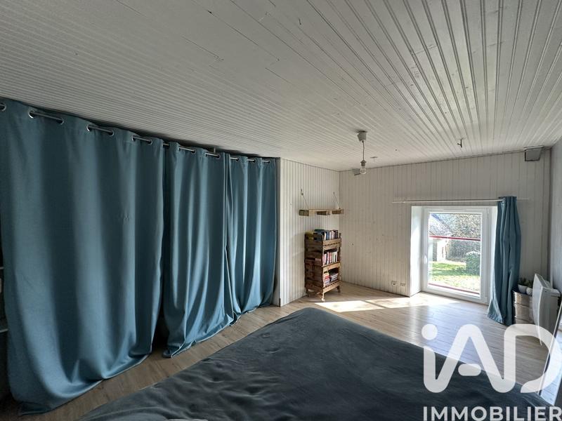 Maison - 210 m² - 8 pièces