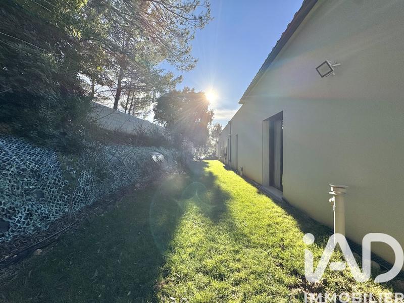 Maison - 229 m² - 5 pièces