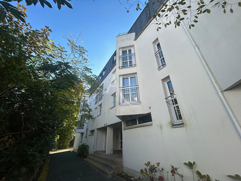 Appartement - 77 m² - 3 pièces