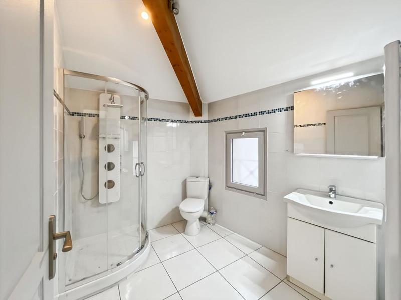 Appartement - 110 m² - 4 pièces