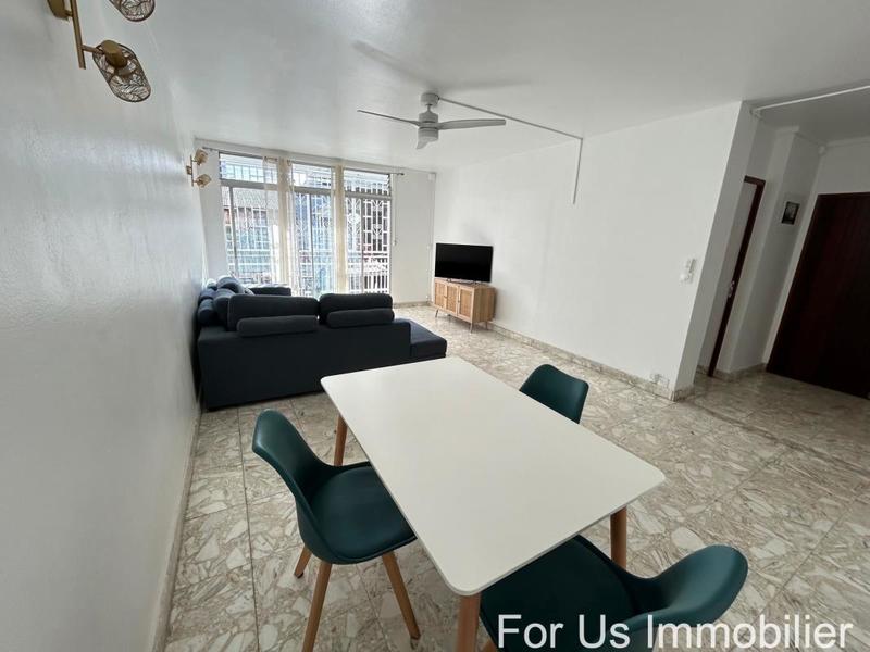 Appartement - 93 m² - 4 pièces