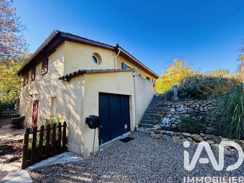 Maison - 160 m² - 6 pièces