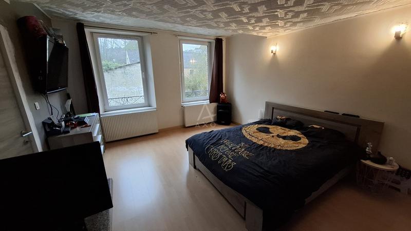 Maison - 205 m² - 7 pièces