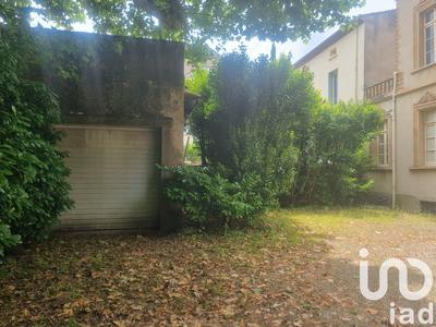 Maison - 331 m² - 9 pièces