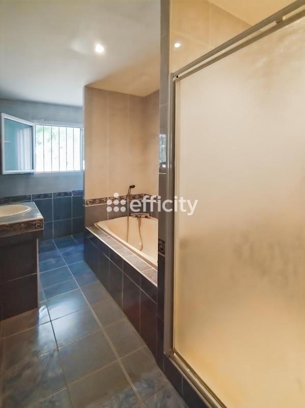 Maison - 158 m² - 6 pièces