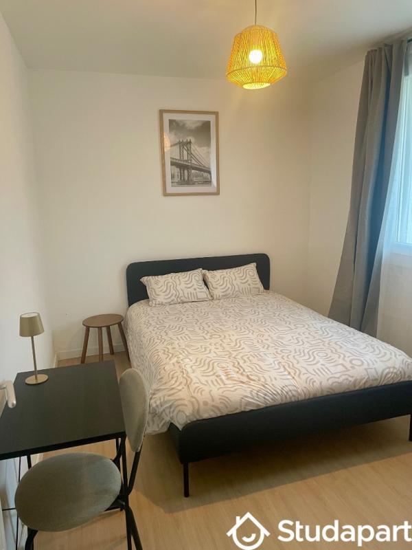 Chambre - 11 m² - 1 pièce