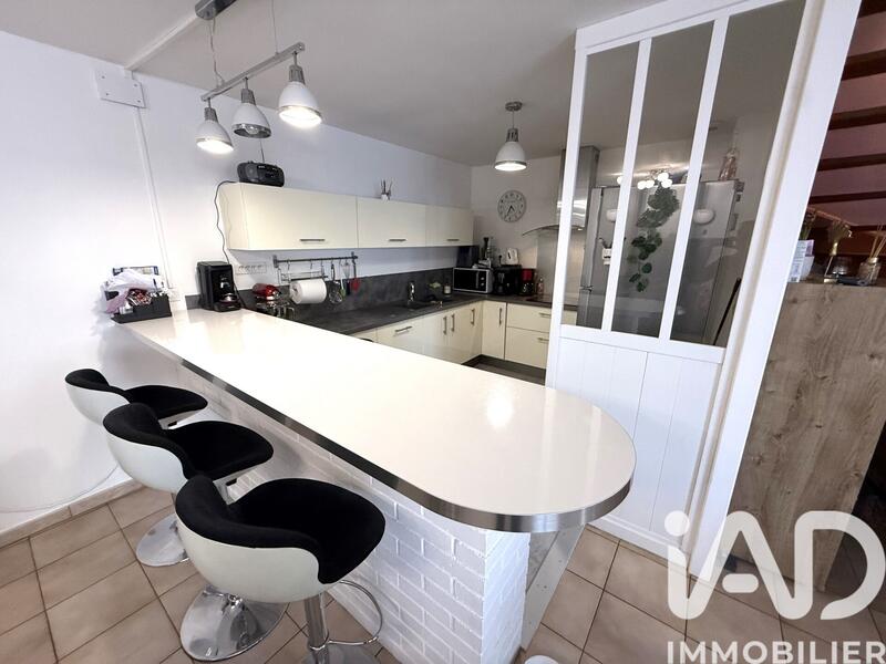 Maison - 120 m² - 5 pièces