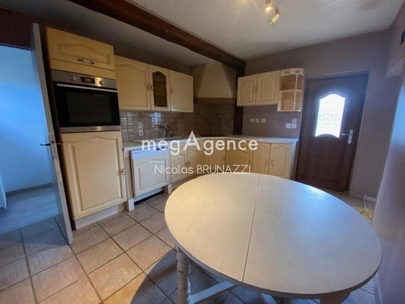 Propriété - 107 m² - 6 pièces