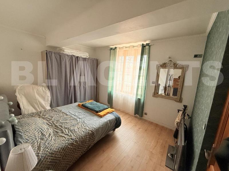 Maison de village - 160 m² - 7 pièces