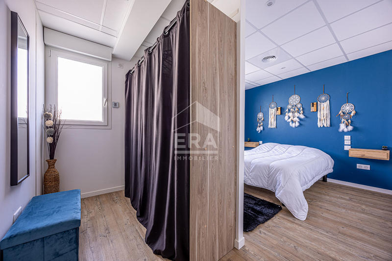 Maison - 328 m² - 9 pièces