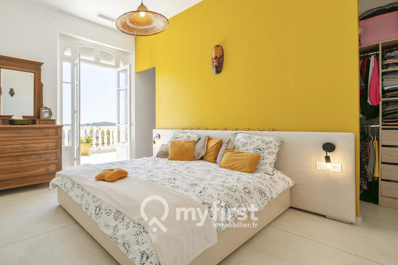 Maison - 207 m² - 6 pièces