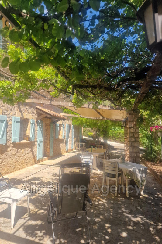 Maison - 191 m² - 6 pièces