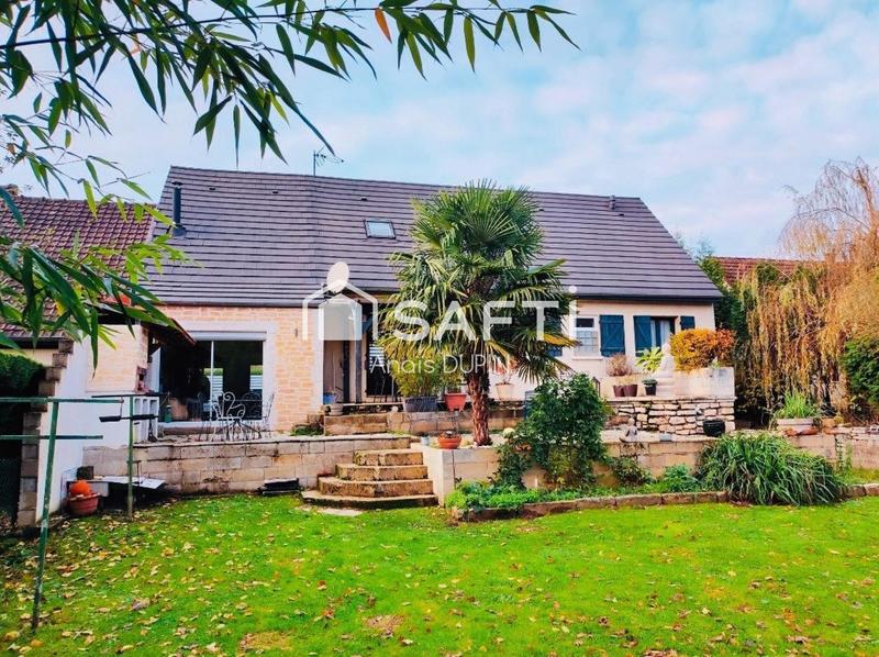 Maison - 198 m² - 8 pièces