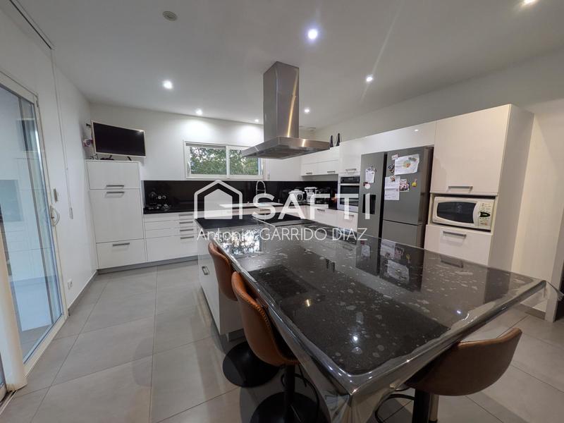 Villa - 177 m² - 5 pièces