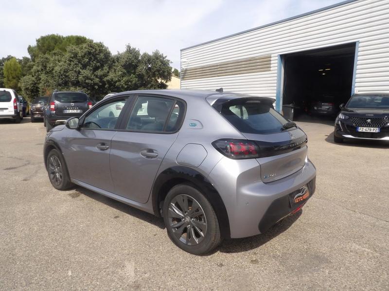 Peugeot 208 e-208 136ch Style