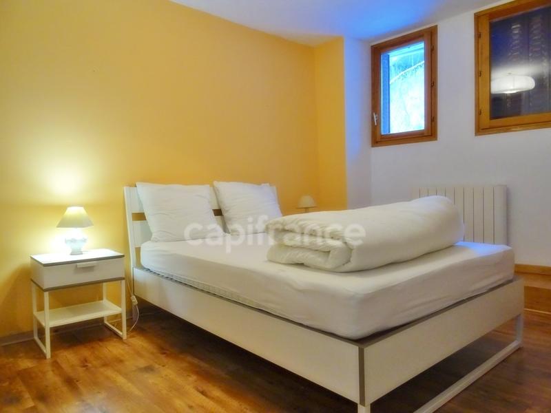 Maison en pierre - 274 m² - 8 pièces