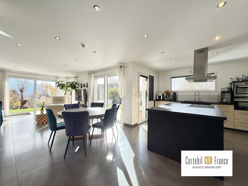 Villa - 133 m² - 5 pièces