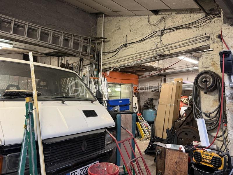 Bureau - 234 m² - 3 pièces