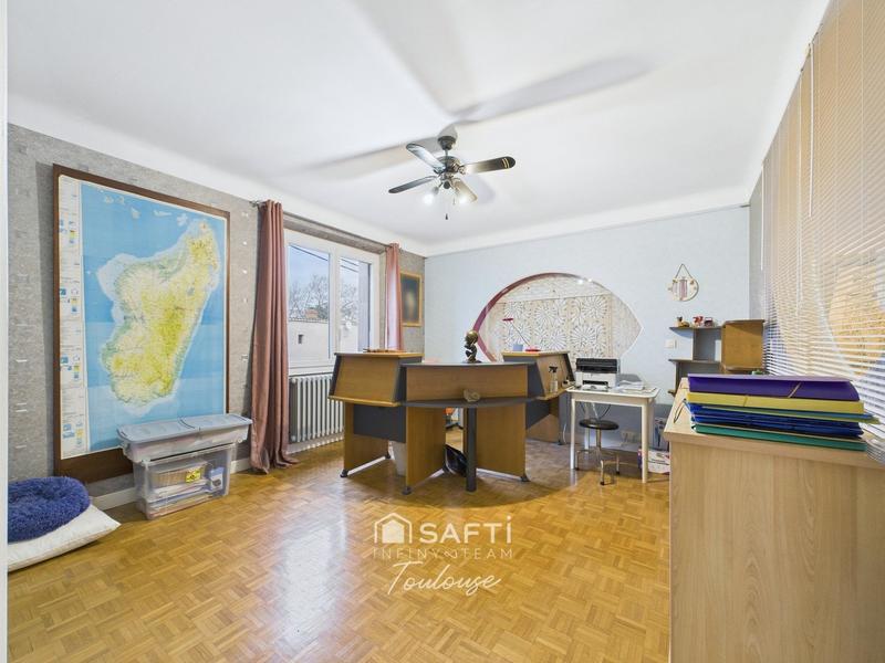 Maison - 274 m² - 8 pièces