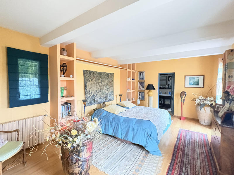 Villa - 311 m² - 11 pièces